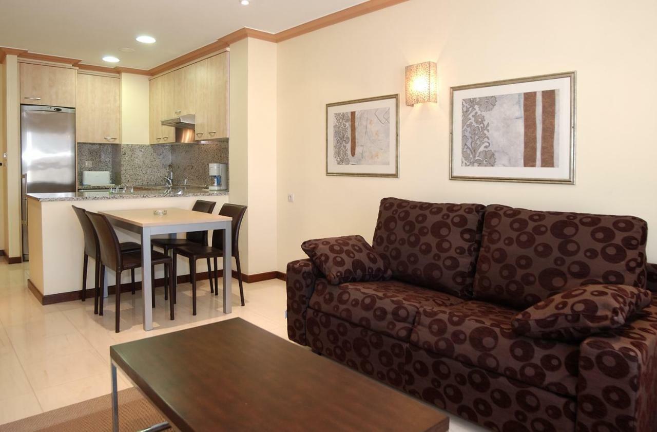 Apartamentos Mediterraneo Real 2 푸엔히롤라 외부 사진