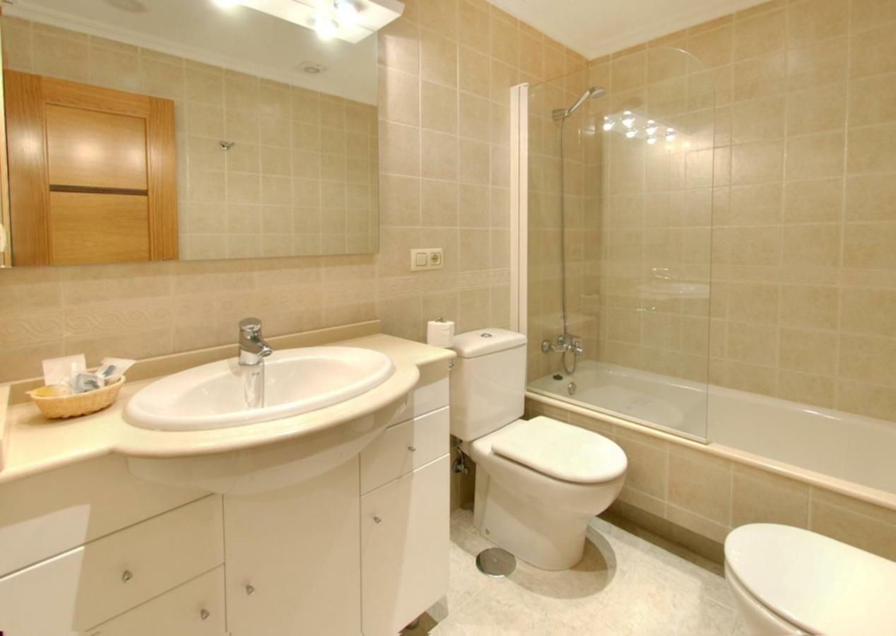 Apartamentos Mediterraneo Real 2 푸엔히롤라 외부 사진