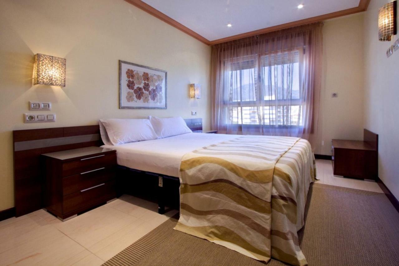 Apartamentos Mediterraneo Real 2 푸엔히롤라 외부 사진