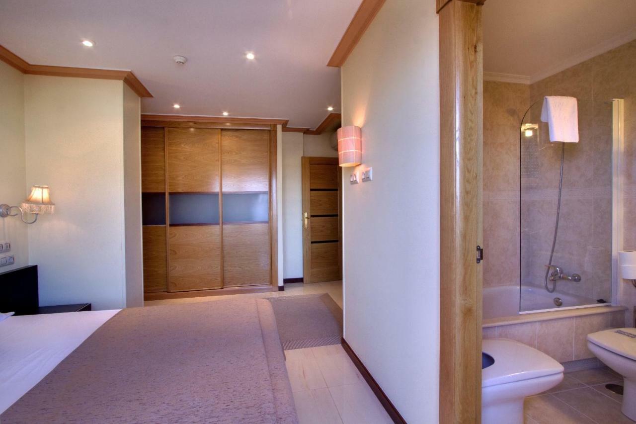 Apartamentos Mediterraneo Real 2 푸엔히롤라 외부 사진