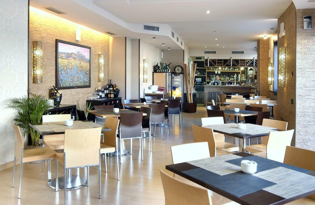 Apartamentos Mediterraneo Real 2 푸엔히롤라 외부 사진